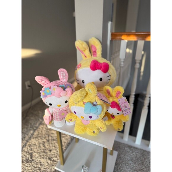 Hello Kitty Easter Greeter Side Stepper Set of 4 NWT - Picture 6 of 6